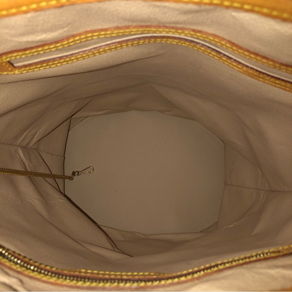 Louis Vuitton Monogram Vintage Authentic Bucket Bag;Date Code(AR0052) - Picture 12 of 17